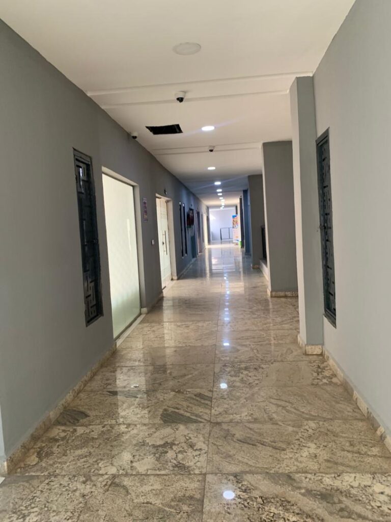 Garki 4th Floor Dubai Mall image 1